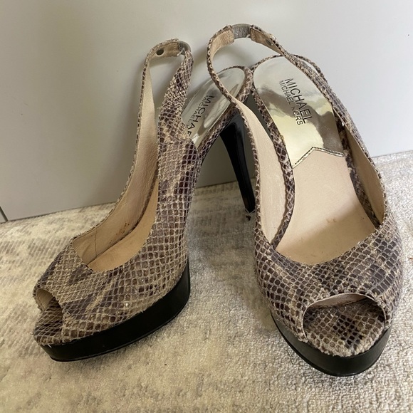 Micheal Kors heels - Picture 8 of 8